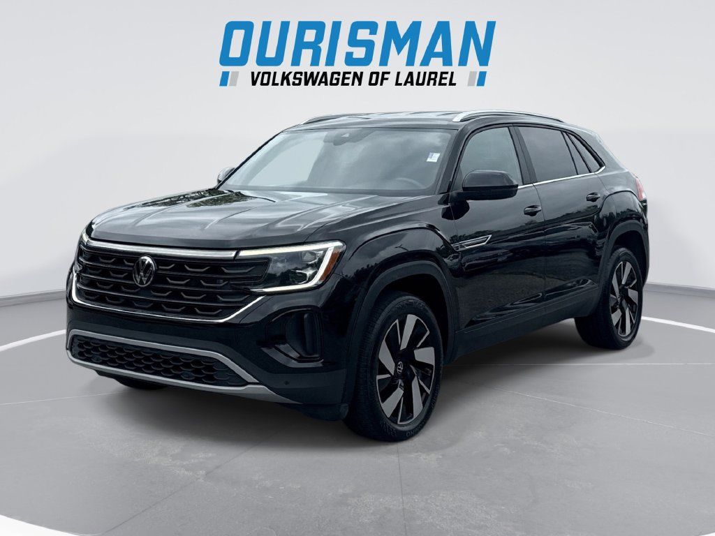 Used 2024 Volkswagen Atlas Cross Sport SE FWD image 1