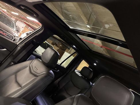 Used 2024 Cadillac XT6 Premium Luxury AWD/4WD image 16