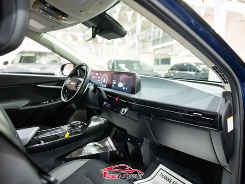 Used 2024 Kia EV6 Wind image 15