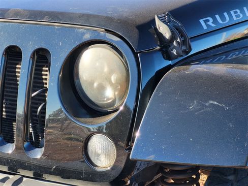 Used 2014 Jeep Wrangler Unlimited Rubicon w/ Connectivity Group image 8