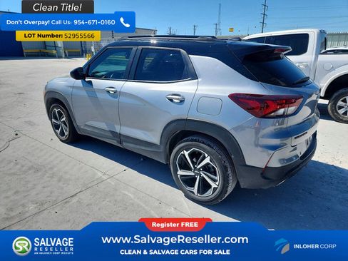 Used 2023 Chevrolet TrailBlazer RS w/ Sun and Liftgate Package FWD image 3