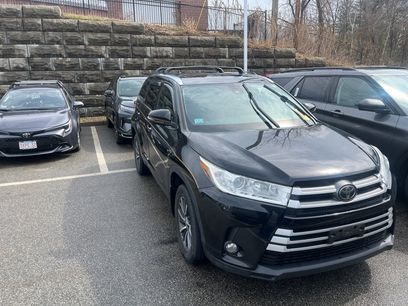 Used 2017 Toyota Highlander XLE