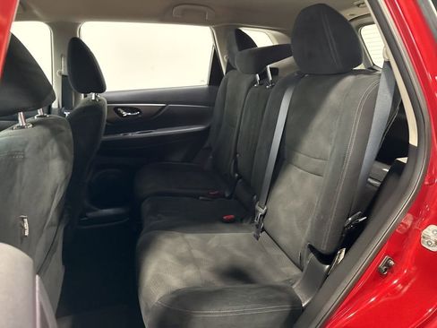 Used 2016 Nissan Rogue S AWD/4WD image 24