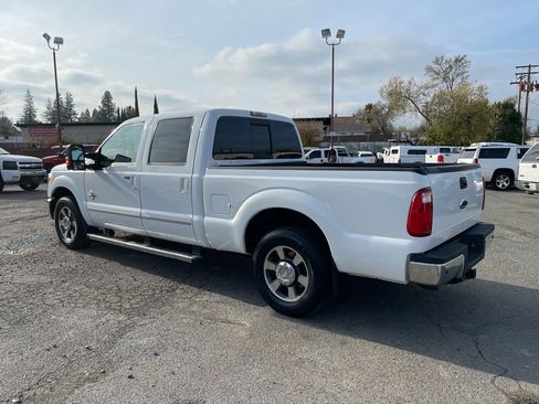 Used 2011 Ford F250 Lariat w/ Lariat Interior Pkg image 3
