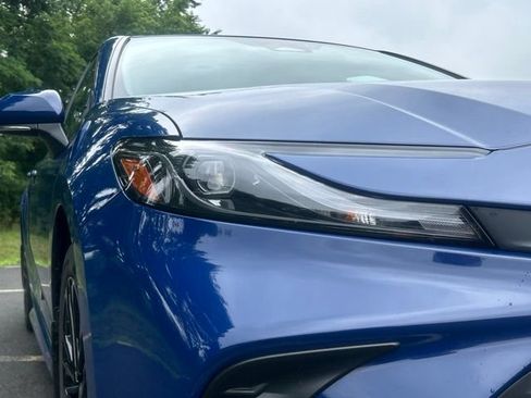 Used 2025 Toyota Camry SE w/ Multimedia Upgrade Package AWD/4WD image 10