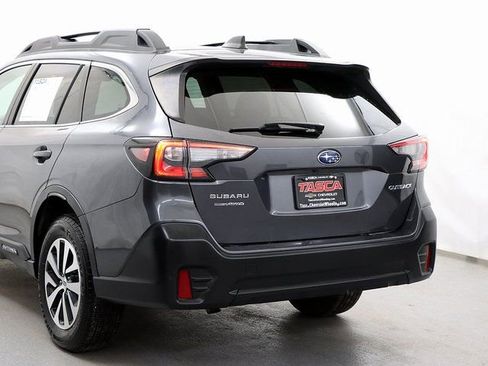 Used 2022 Subaru Outback Premium image 7