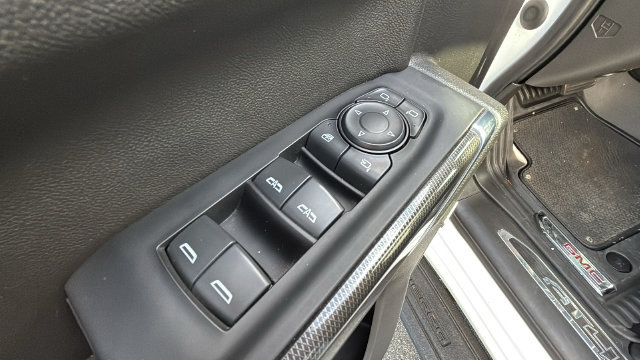 Certified 2022 GMC Sierra 1500 AT4 w/ AT4 Premium Package AWD/4WD image 23