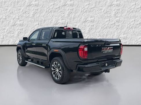 Used 2025 GMC Canyon Denali AWD/4WD image 5