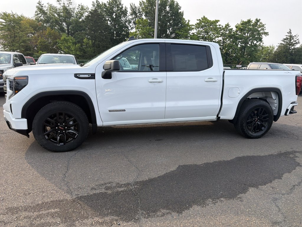 Used 2024 GMC Sierra 1500 Elevation AWD/4WD image 2