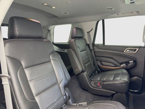 Used 2020 GMC Yukon Denali w/ Denali Premium Package image 46