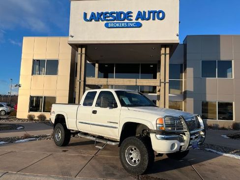 Used 2006 GMC Sierra 2500 SLT w/ Onstar Plus Package image 1
