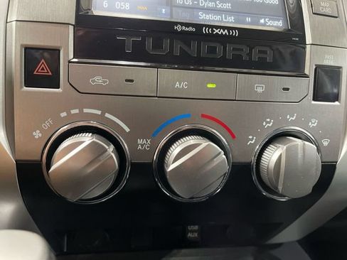Used 2018 Toyota Tundra SR5 w/ SR5 Upgrade Package RWD image 19