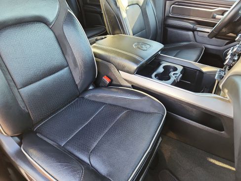 Used 2024 RAM 1500 Laramie image 14