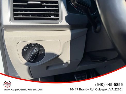 Used 2018 Volkswagen Atlas SE w/ R-Line Package image 22