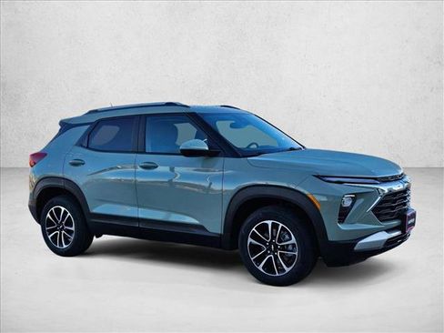 New 2026 Chevrolet TrailBlazer LT w/ Convenience Package FWD image 7