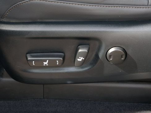 Used 2022 Lexus GX 460 Premium w/ Premium Package AWD/4WD image 15