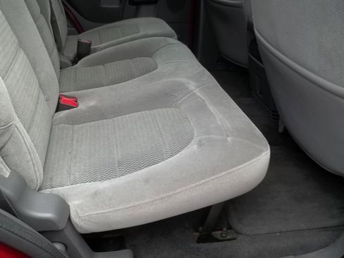 Used 2005 Ford Explorer Sport XLT image 13