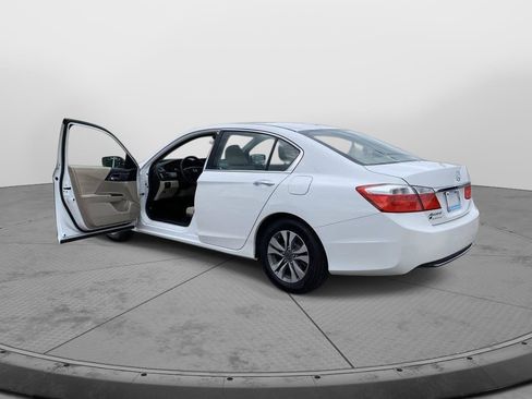 Used 2013 Honda Accord LX image 10