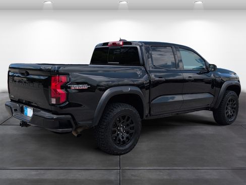 Used 2024 Chevrolet Colorado Trail Boss w/ Advanced Trailering Package AWD/4WD image 5