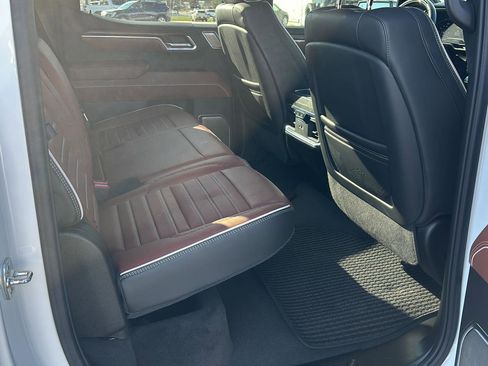 Used 2025 GMC Sierra 1500 Denali Ultimate image 23