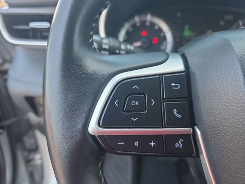 Used 2025 Toyota Highlander XLE AWD/4WD image 18