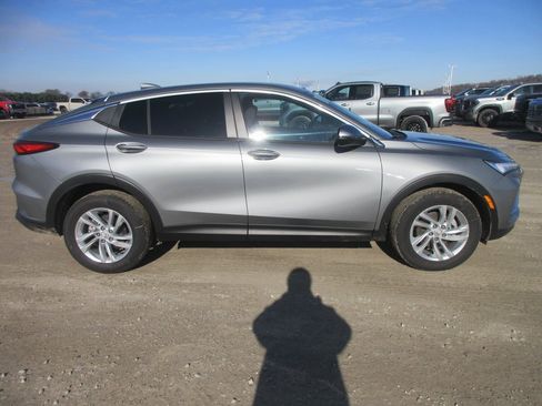 New 2026 Buick Envista Preferred image 3