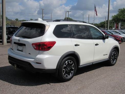 Used 2020 Nissan Pathfinder SL FWD image 3