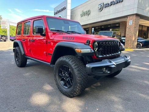 Used 2024 Jeep Wrangler Unlimited Sport AWD/4WD image 17