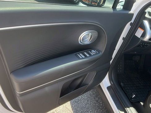 New 2026 Hyundai Ioniq 9 SE AWD/4WD image 11