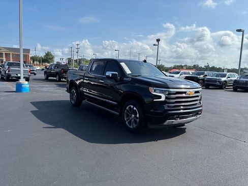 Used 2023 Chevrolet Silverado 1500 High Country w/ Technology Package AWD/4WD image 7