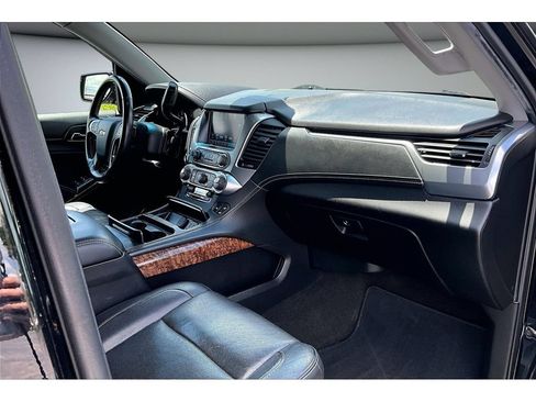 Used 2017 Chevrolet Tahoe Premier AWD/4WD image 44