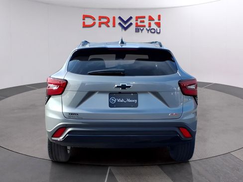 New 2026 Chevrolet Trax RS w/ Driver Confidence Package image 4