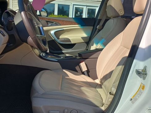 Used 2013 Buick Regal Premium image 15