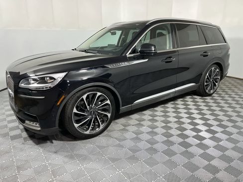 Used 2020 Lincoln Aviator Reserve w/ Equipment Group 202A image 4