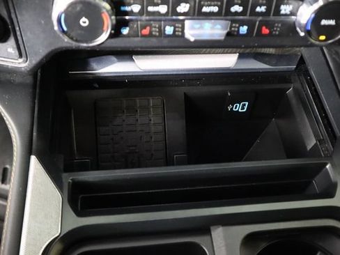 Used 2024 Ford F250 Platinum w/ FX4 Off-Road Package AWD/4WD image 58