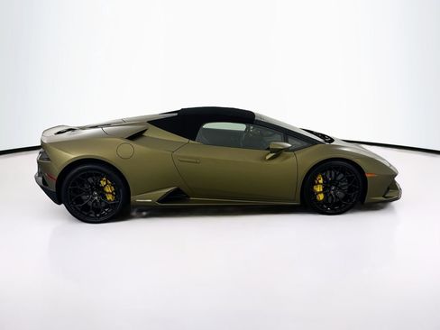 Used 2024 Lamborghini Huracan EVO image 36