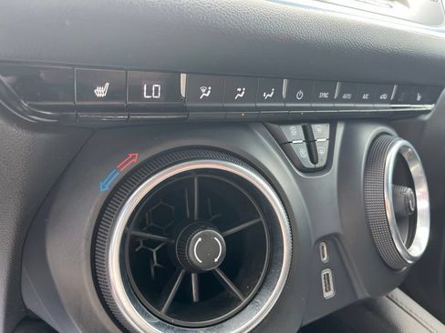 Used 2020 Chevrolet Blazer LT FWD image 16