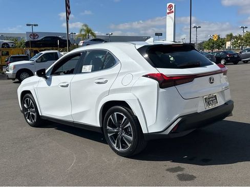 New 2026 Lexus UX 300h AWD image 4