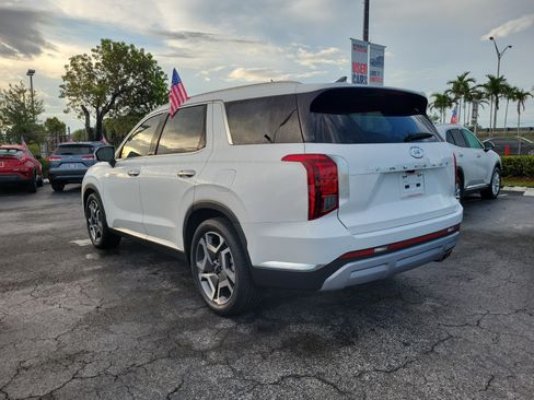 Used 2024 Hyundai Palisade Limited FWD image 9