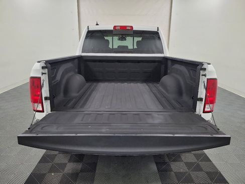 Used 2018 RAM 1500 Big Horn image 29