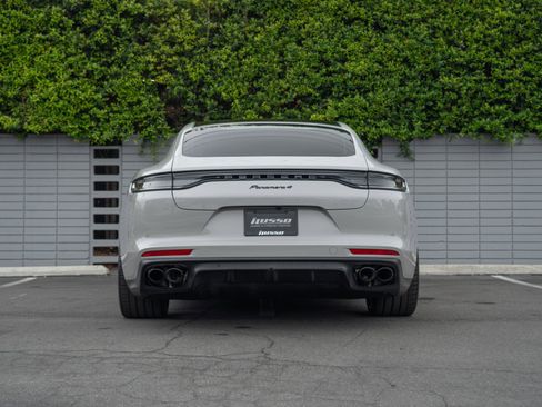 Used 2023 Porsche Panamera 4 Platinum Edition w/ Assistance Package image 25