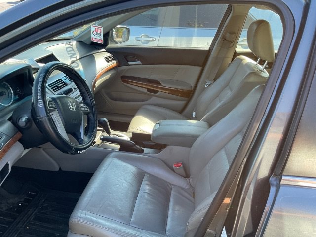 Used 2011 Honda Accord EX-L image 7