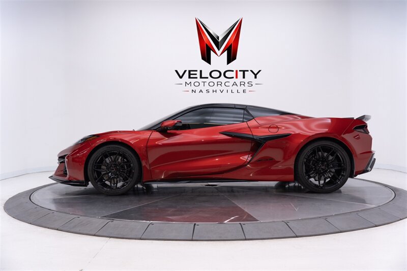 Used 2025 Chevrolet Corvette Z06 w/ Battery Protection Package RWD image 9