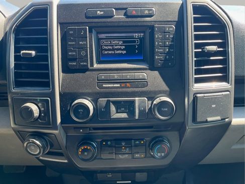 Used 2017 Ford F150 XLT w/ Trailer Tow Package image 17