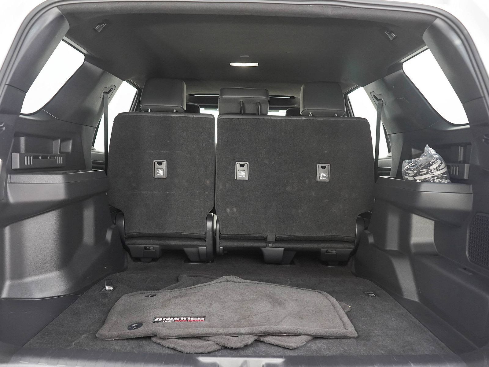 Used 2025 Toyota 4Runner TRD Off-Road Premium w/ Tow Technology Package AWD/4WD image 9