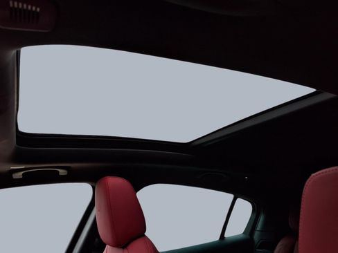 New 2026 Maserati Grecale Modena image 15