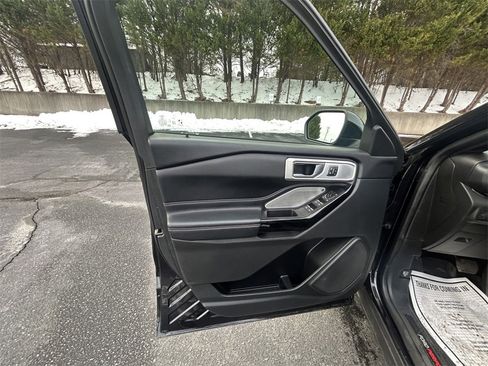 Used 2021 Ford Explorer ST w/ Equipment Group 401A image 21