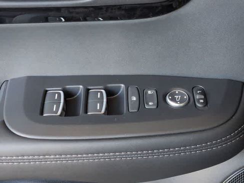 Certified 2025 Acura ADX FWD image 41