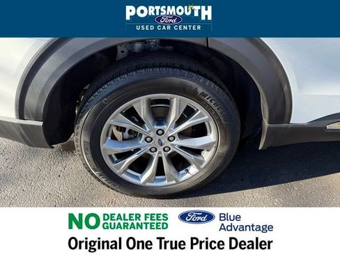 Certified 2022 Ford Explorer XLT w/ Equipment Group 202A image 30