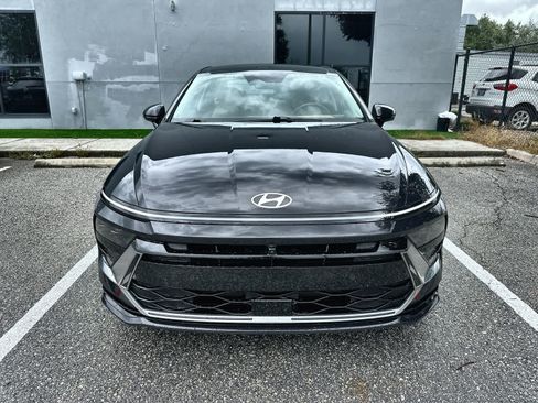 Used 2025 Hyundai Sonata Limited FWD image 12